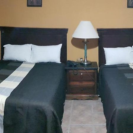 Hotel La Posta Monclova Ngoại thất bức ảnh