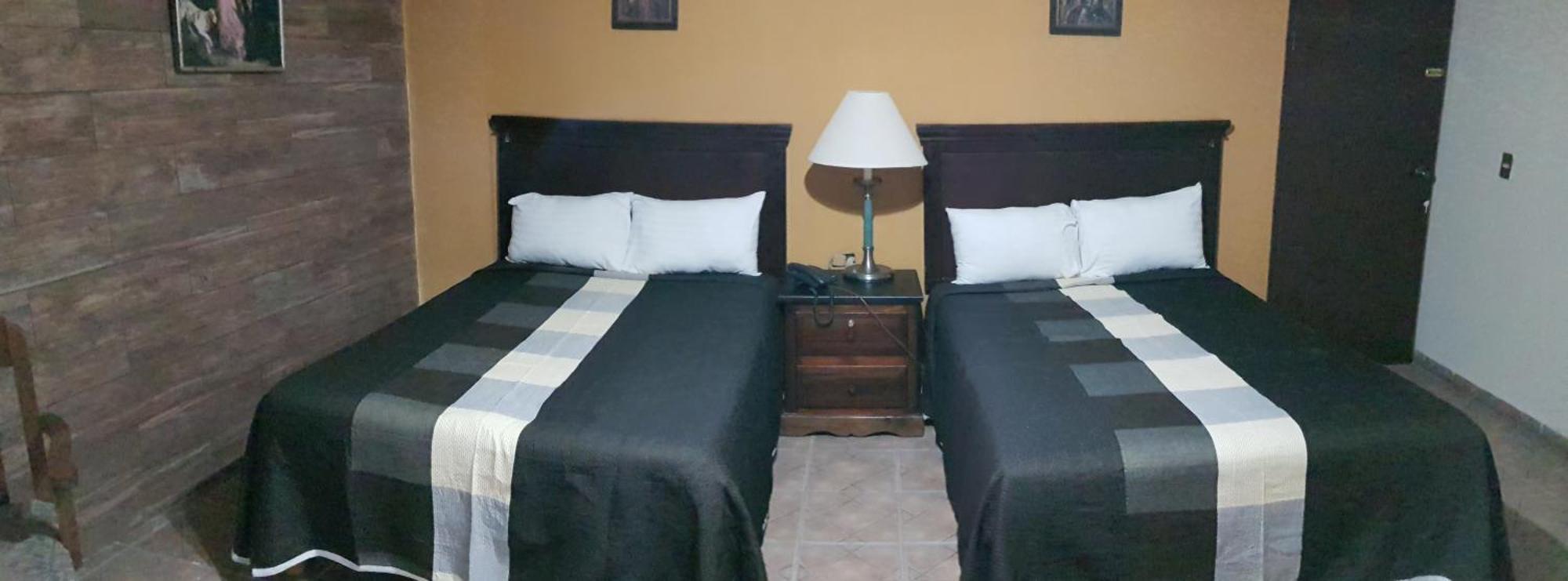 Hotel La Posta Monclova Ngoại thất bức ảnh